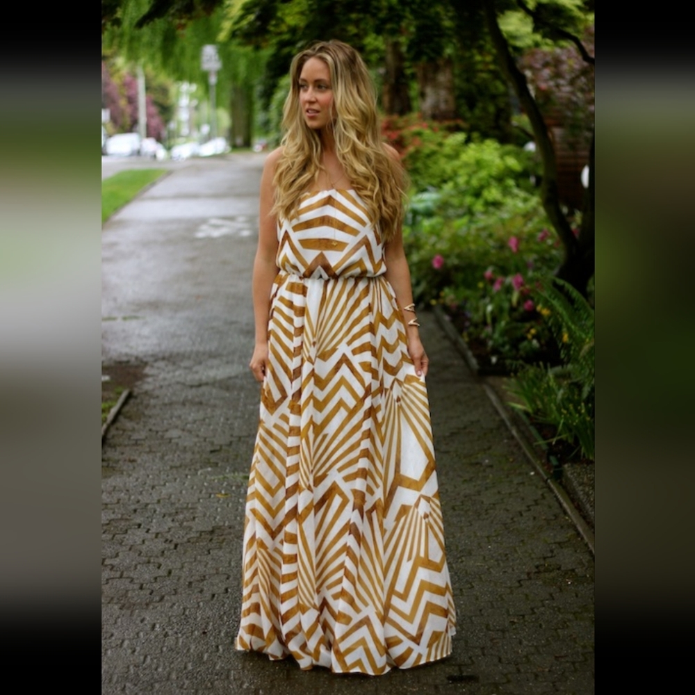 BB Dakota Imelda Golden Pyramid Printed Maxi Dress